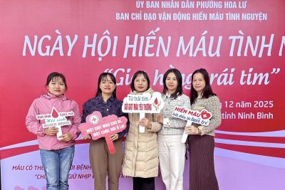 CBGV Trường mầm non Ninh Mỹ đã xung kích đăng ký tham gia hiến máu, góp phần bổ sung nguồn máu quý giá phục vụ công tác cấp cứu và điều trị người bệnh.